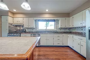 9 Meadow Dr, Somerset Twp, PA 15314 - Photo 16