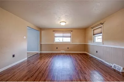 9 Meadow Dr, Somerset Twp, PA 15314 - Photo 10