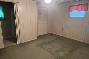 314 Pine St, Ambridge, PA 15003 - Photo 10