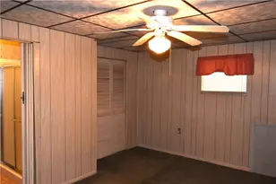 314 Pine St, Ambridge, PA 15003 - Photo 12