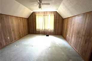 314 Pine St, Ambridge, PA 15003 - Photo 16