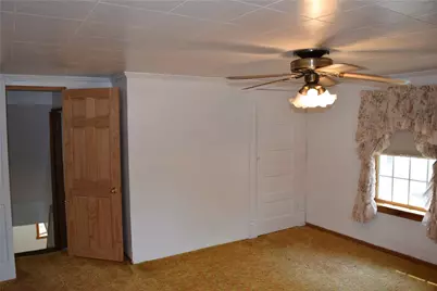 1137 Connellsville Rd, Washington Township, PA 15438 - Photo 18