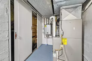 952 Fredericka Dr, South Park, PA 15236 - Photo 30