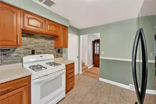 952 Fredericka Dr, South Park, PA 15236 - Photo 14