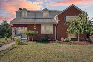 952 Fredericka Dr, South Park, PA 15236 - Photo 1