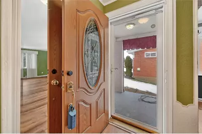 952 Fredericka Dr, South Park, PA 15236 - Photo 8