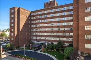 128 N Craig St, Pittsburgh, PA 15213 - Photo 1