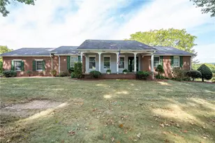 206 Apple Hill Dr, Unity Township, PA 15650 - Photo 1