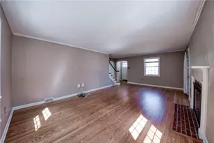 1729 Williamsburg Pl, Pittsburgh, PA 15235 - Photo 2