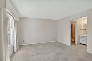 1825 Foxcroft Ln, Pittsburgh, PA 15101 - Photo 22