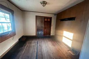 120 Woodhaven Dr, Big Beaver, PA 15010 - Photo 10