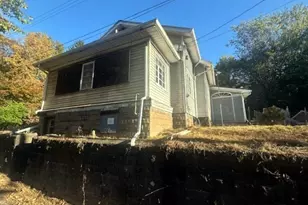 120 Woodhaven Dr, Big Beaver, PA 15010 - Photo 1