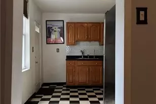 1920 Harcum Wy, Pittsburgh, PA 15203 - Photo 12