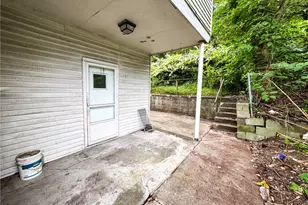 42 Sprague St, Wilmerding, PA 15148 - Photo 12