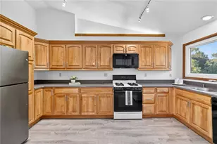 75 Coraopolis Rd, Kennedy Township, PA 15108 - Photo 10