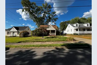 890 Woodland Rd, Sharpsville, PA 16150 - Photo 2