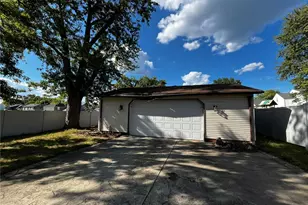 890 Woodland Rd, Sharpsville, PA 16150 - Photo 12