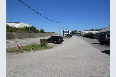 3208 Lebanon Church Road, West Mifflin, PA 15122 - Photo 4