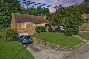 3013 Hebron Dr, Pittsburgh, PA 15235 - Photo 1