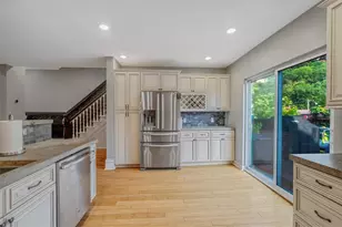 1154 Voskamp St, Pittsburgh, PA 15212 - Photo 16