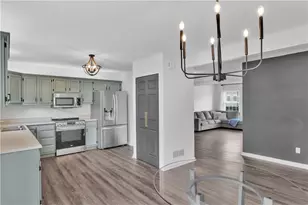 2002 Ashburn Ct, Penn Twp, PA 15644 - Photo 14