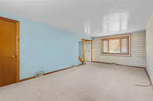 409 Cherrywood Dr, Pittsburgh, PA 15214 - Photo 6