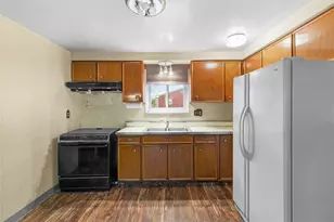 409 Cherrywood Dr, Pittsburgh, PA 15214 - Photo 10