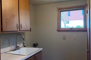 400 Guy St, Jeannette, PA 15644 - Photo 16