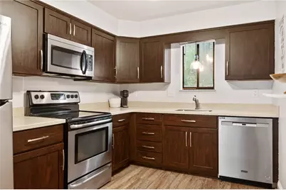 335 Woodbridge Dr, Ross Twp, PA 15237 - Photo 4