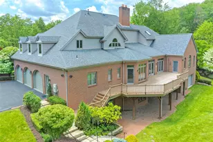 3913 Bridgewood Circle, Murrysville, PA 15668 - Photo 2