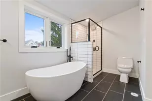 4913 Dearborn St, Pittsburgh, PA 15224 - Photo 4