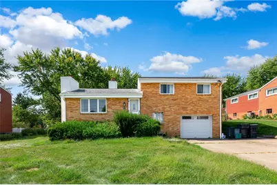 22 Rolling Road, Cranberry Township, PA 16066 - Photo 1