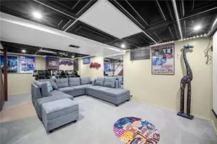 124 Broadcrest Dr, Lincoln Larimer, PA 15235 - Photo 36