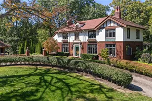 405 W Washington Blvd, Grove City Boro, PA 16127 - Photo 1