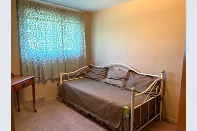 415 Dewalt Dr, Baldwin Twp, PA 15234 - Photo 8