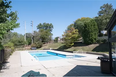 2034 Swallow Hill Rd #326, Scott Township, PA 15220 - Photo 22