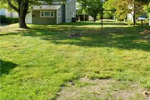 312 N Broad St, Grove City Boro, PA 16127 - Photo 24