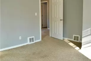 312 N Broad St, Grove City Boro, PA 16127 - Photo 16