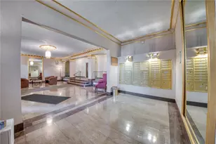 372 S Highland Ave, Pittsburgh, PA 15206 - Photo 10