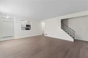 32 Bracken Pl, Pittsburgh, PA 15239 - Photo 4