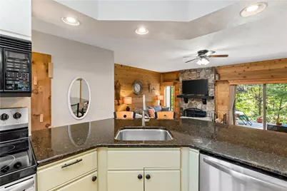 2305 Swiss Mountain Dr, Seven Springs, PA 15622 - Photo 36