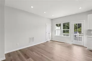 414 Nolan Cir, Cranberry Township, PA 16066 - Photo 12