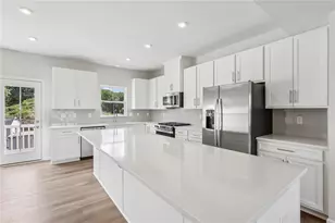 414 Nolan Cir, Cranberry Township, PA 16066 - Photo 6