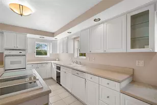 2121 Magnolia St, Spring Hill, PA 15212 - Photo 12