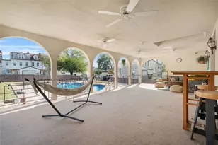 2121 Magnolia St, Spring Hill, PA 15212 - Photo 2