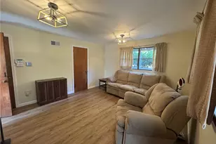 2185 Morgantown Rd, Georges Township, PA 15401 - Photo 12