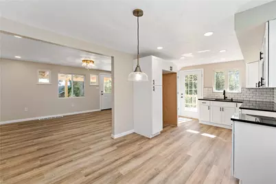 439 Elwood Dr, Pittsburgh, PA 15235 - Photo 10