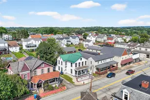 320 W Main St, Mt Pleasant Boro, PA 15666 - Photo 4