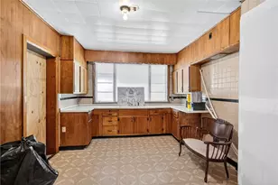 320 W Main St, Mt Pleasant Boro, PA 15666 - Photo 28