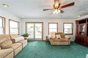 408 Michigan Ave, Jeannette, PA 15644 - Photo 24